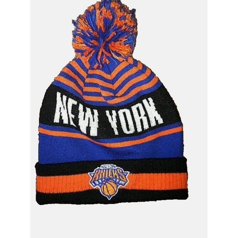 New York Knicks Cuffed Knit Beanie Hat Winter Ski Cap With Stripes and W/Pom New